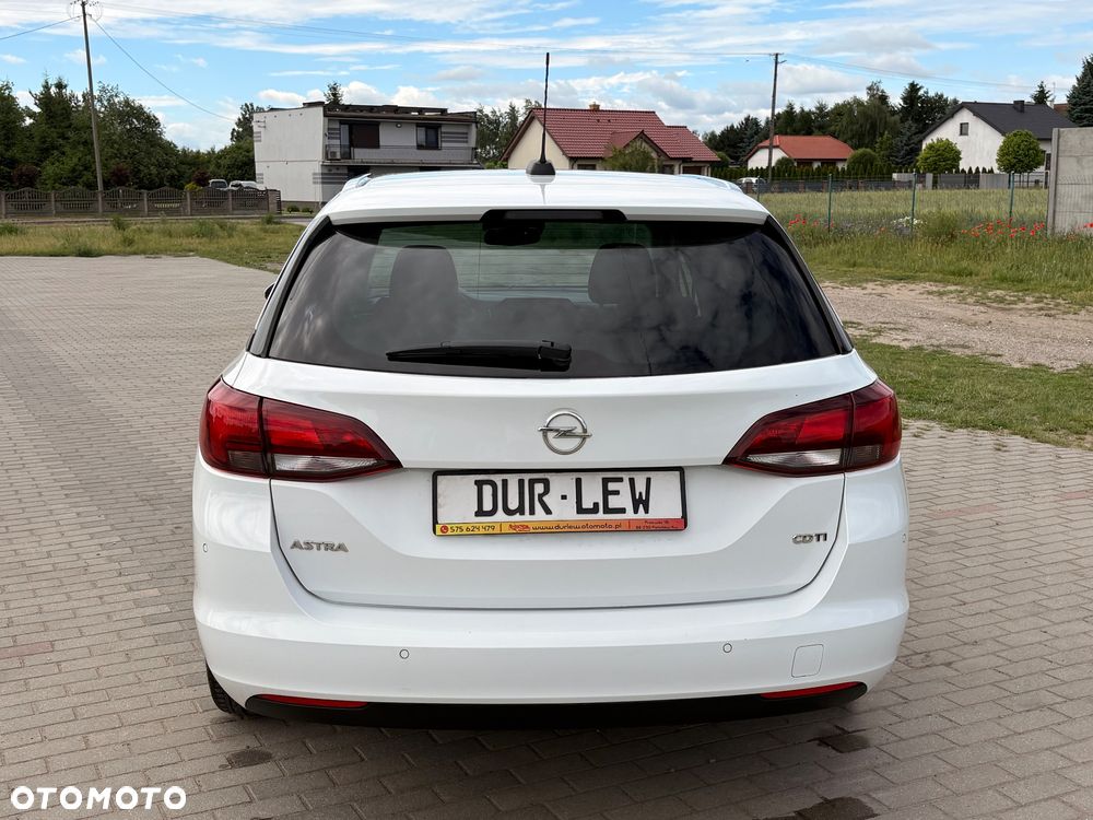 Opel Astra 1.6 CDTI Dynamic S&S - 8