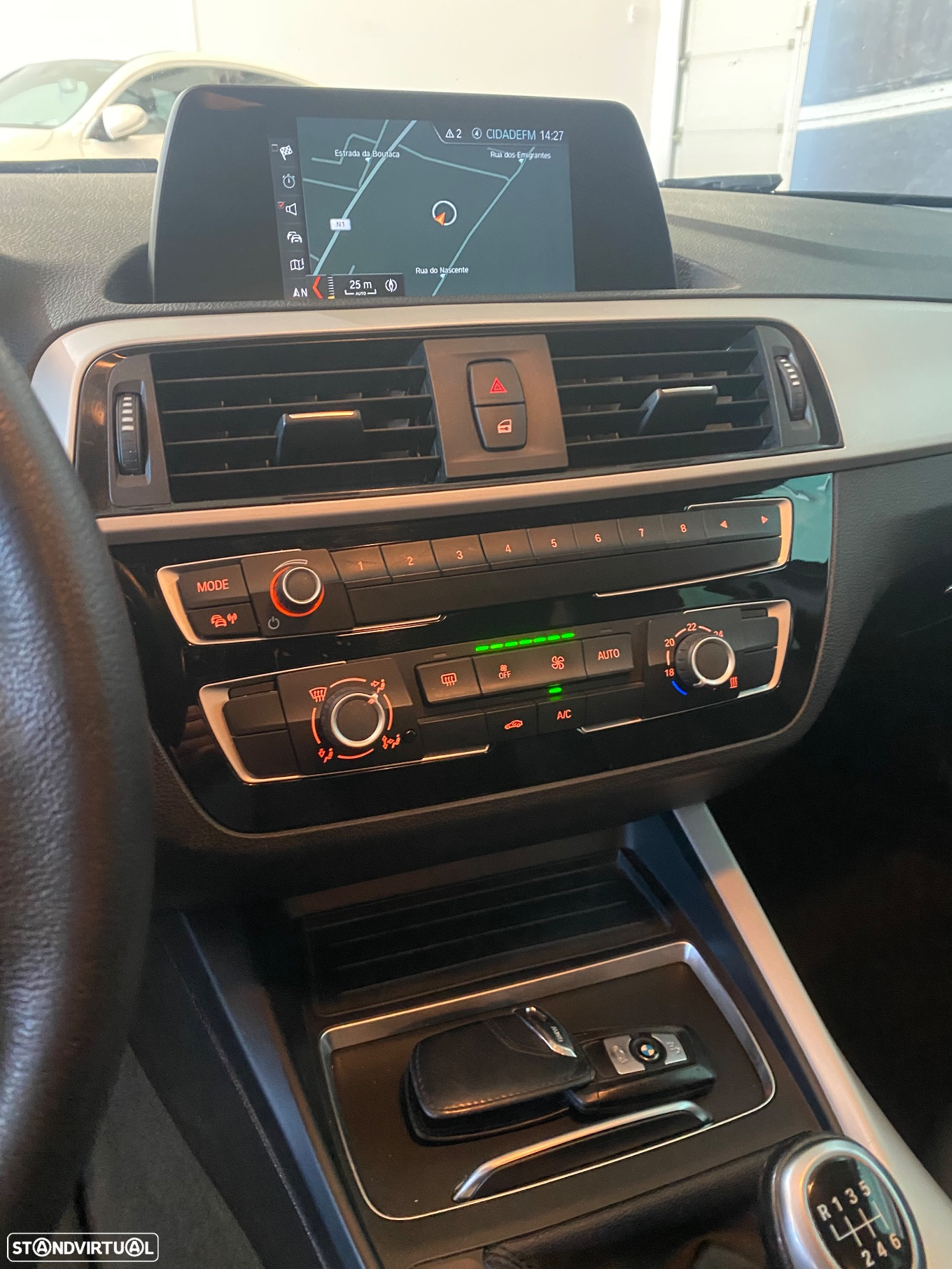 BMW 116 d Line Urban - 13