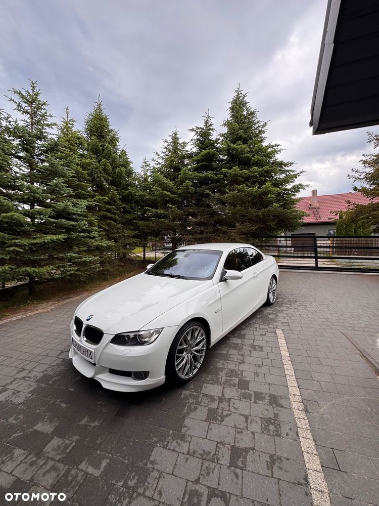 BMW Seria 3 320i - 1