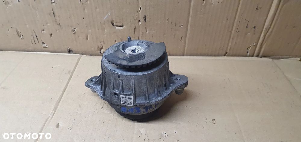 Łapa poduszka silnika Mercedes E-Klasa W213 3.0 CDI A2132402500 - 5