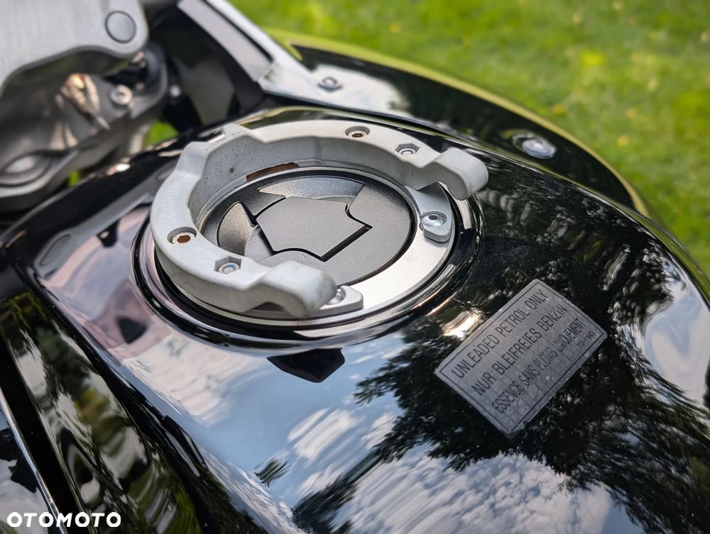 Kawasaki Versys 650 - 18