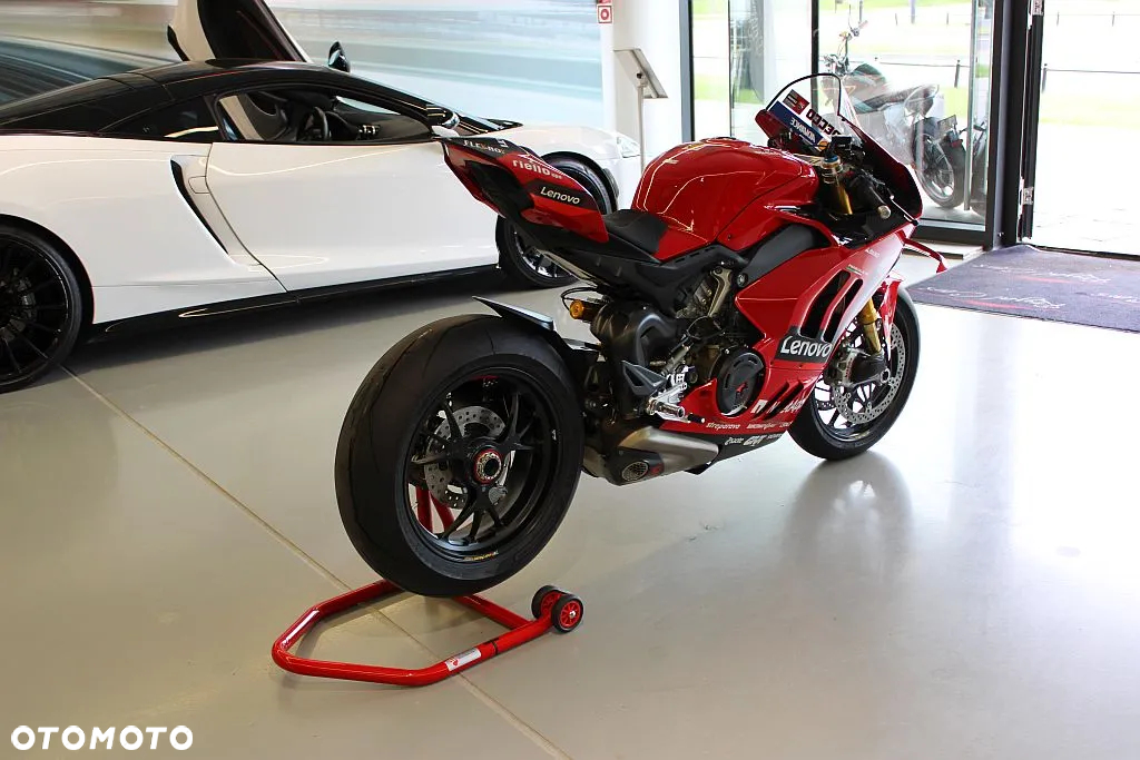 Ducati Panigale V4 - 4