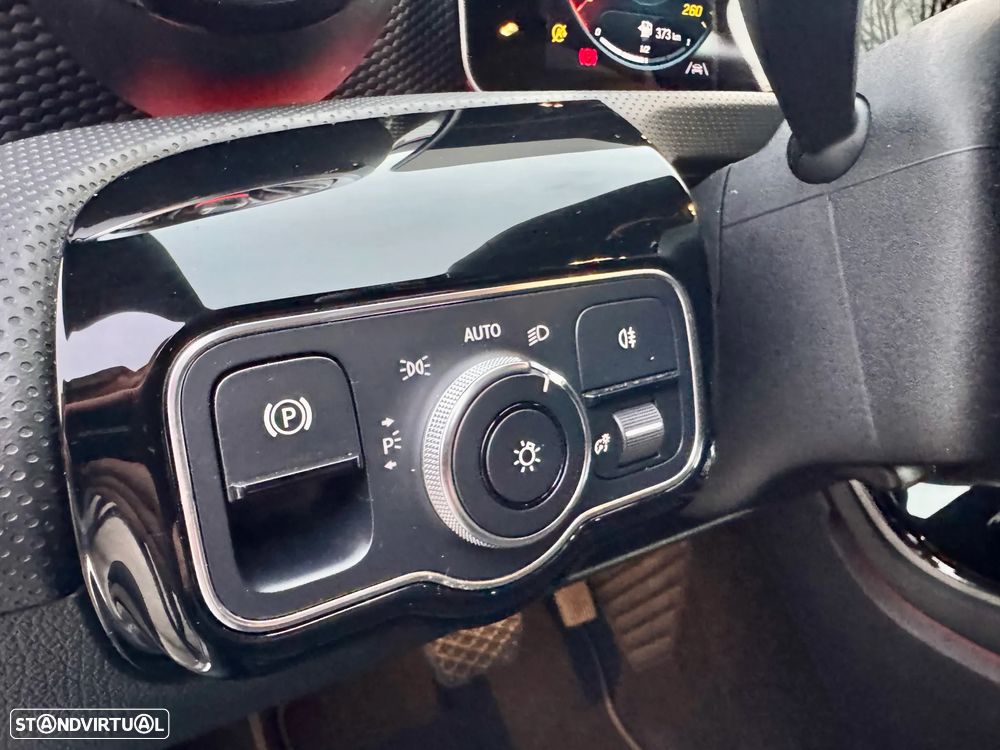 Mercedes-Benz CLA 180 d Shooting Brake Progressive Aut. - 27