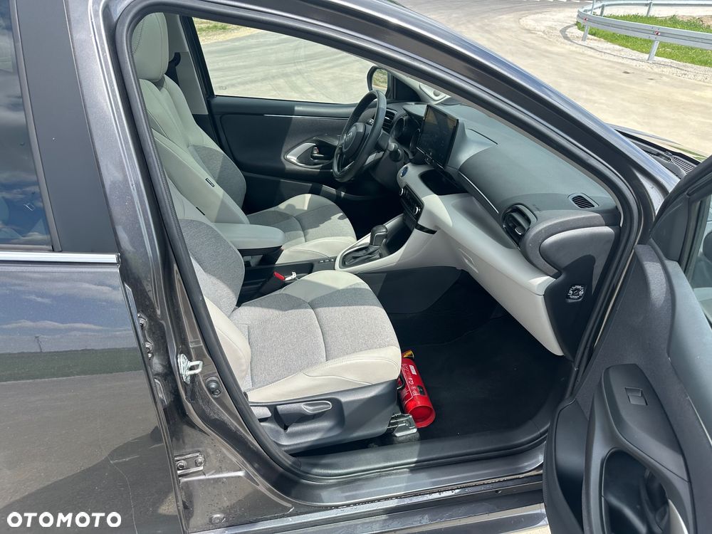 Toyota Yaris Hybrid 1.5 Premiere Edition - 4