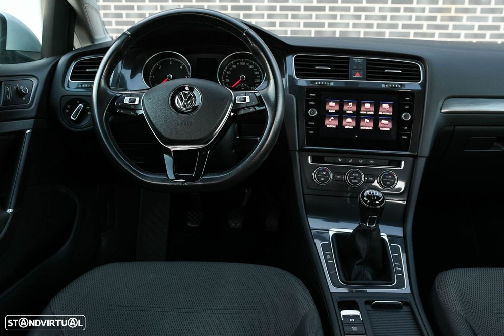 VW Golf 1.6 TDI Confortline - 5