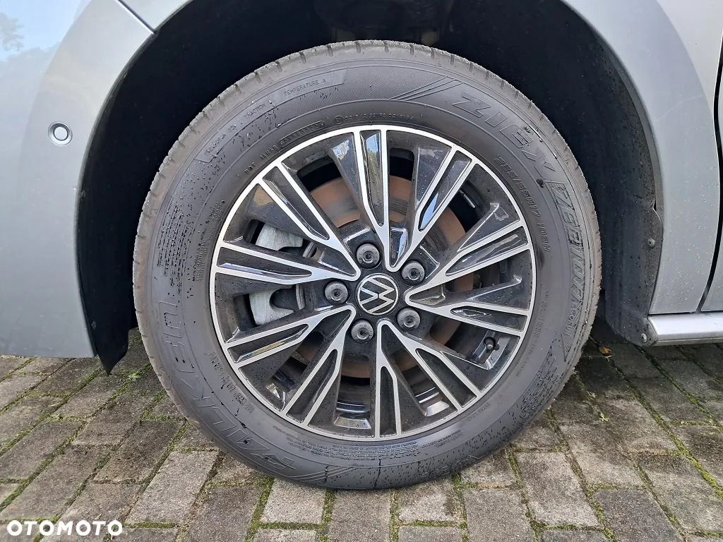 Volkswagen Multivan - 14