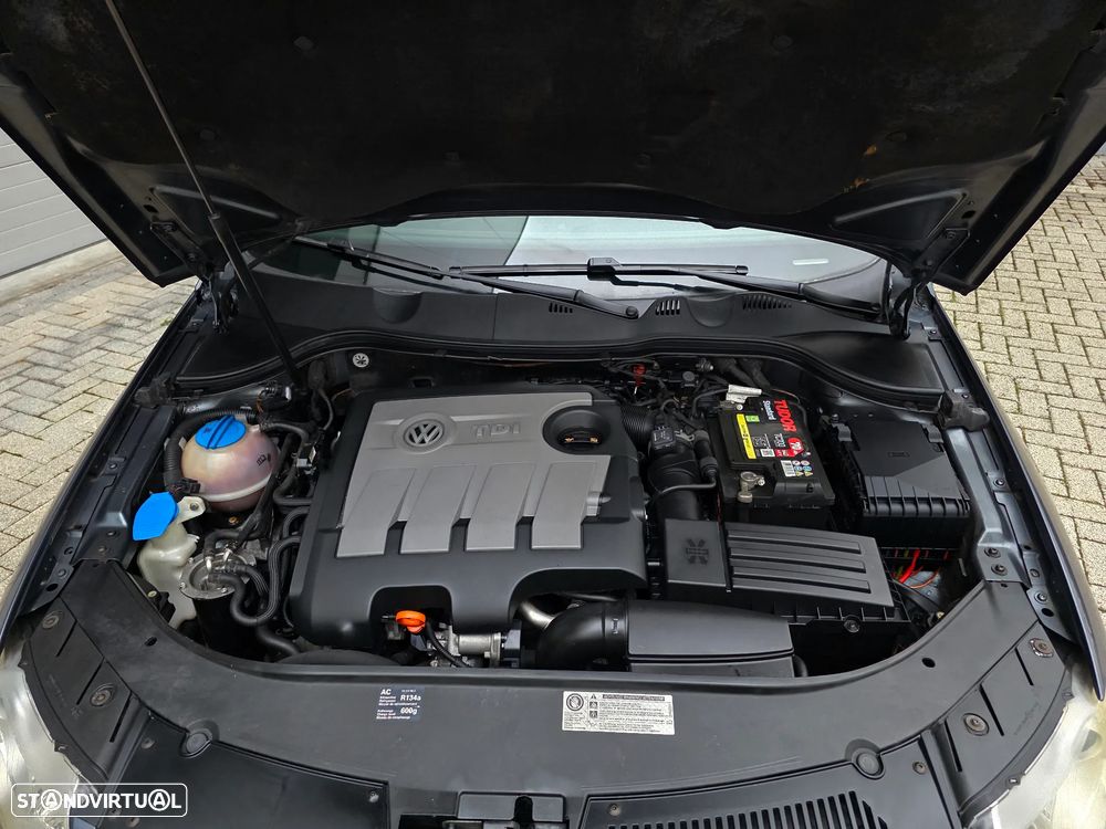 VW Passat Variant 1.6 TDI Confortline BlueMotion - 58