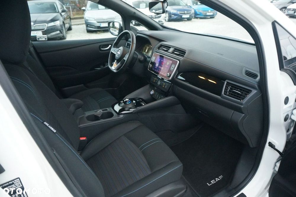 Nissan Leaf 62kWh N-Connecta - 26