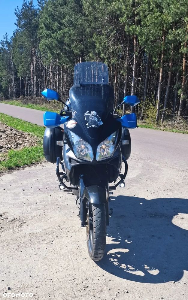 Suzuki DL - 4
