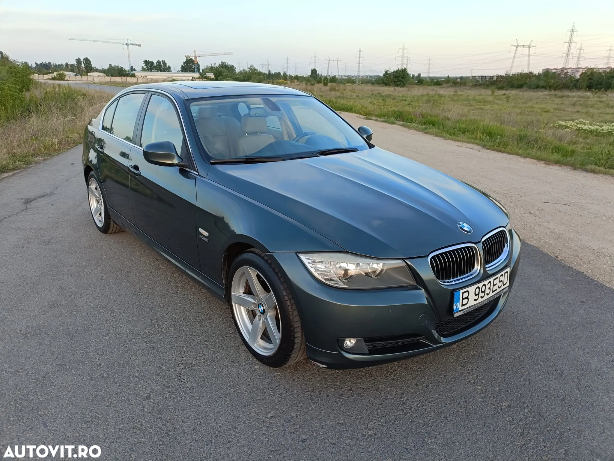 BMW Seria 3 325i - 17