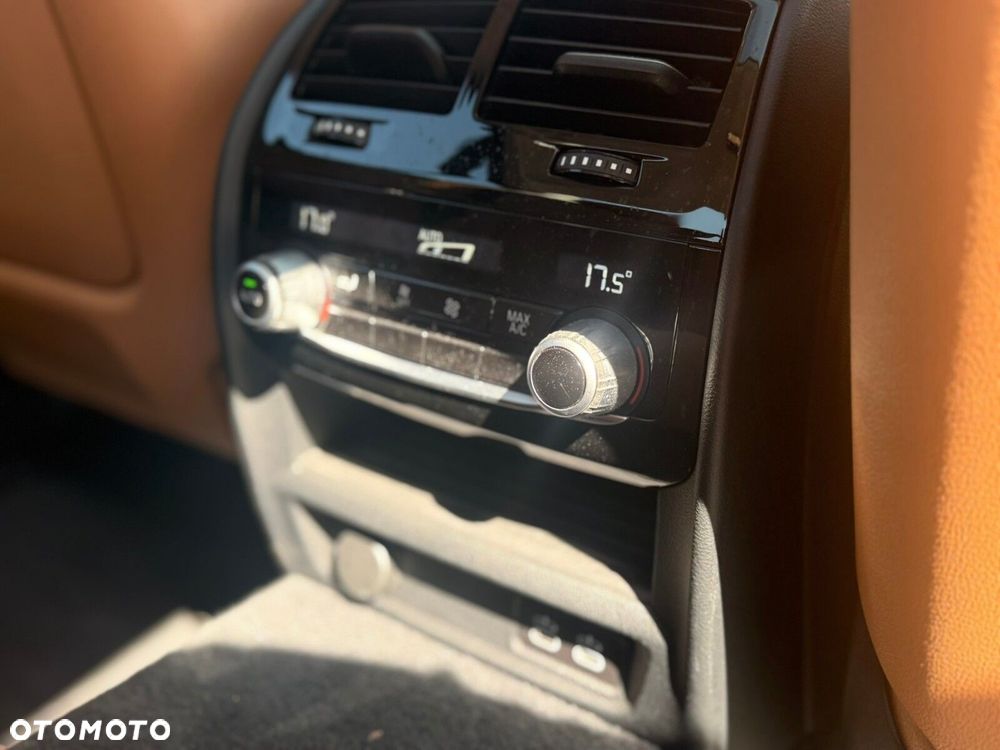 BMW Seria 5 530d xDrive mHEV Luxury Line - 22