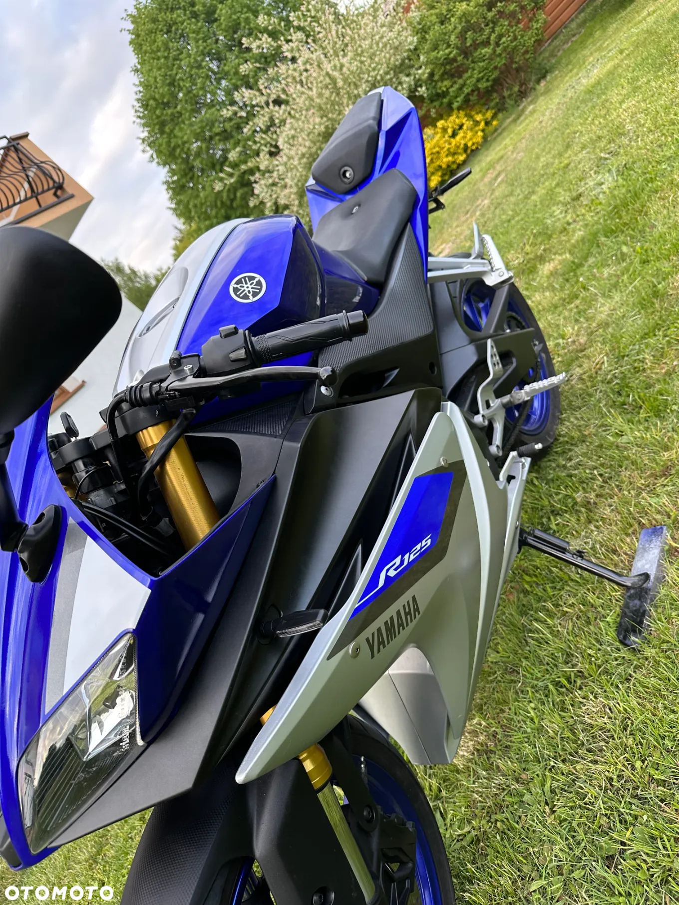 Yamaha YZF - 8