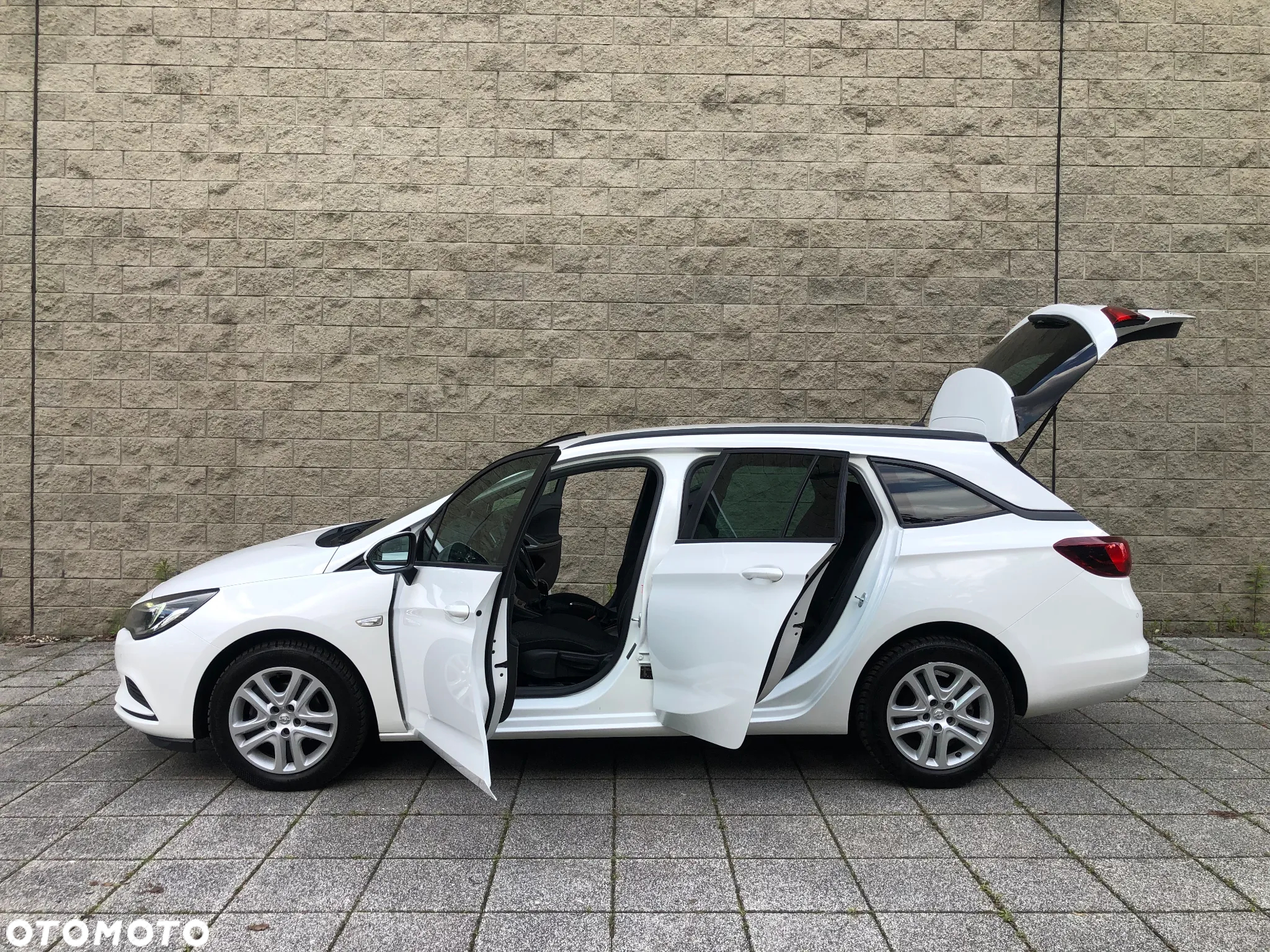 Opel Astra 1.4 Turbo Start/Stop Sports Tourer Edition - 23