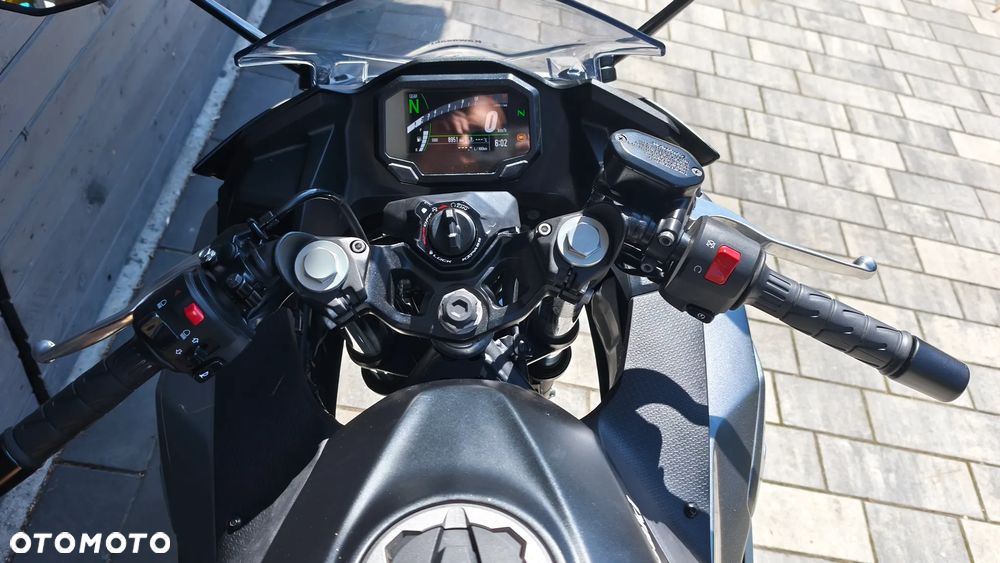 Kawasaki Ninja 500 - 10