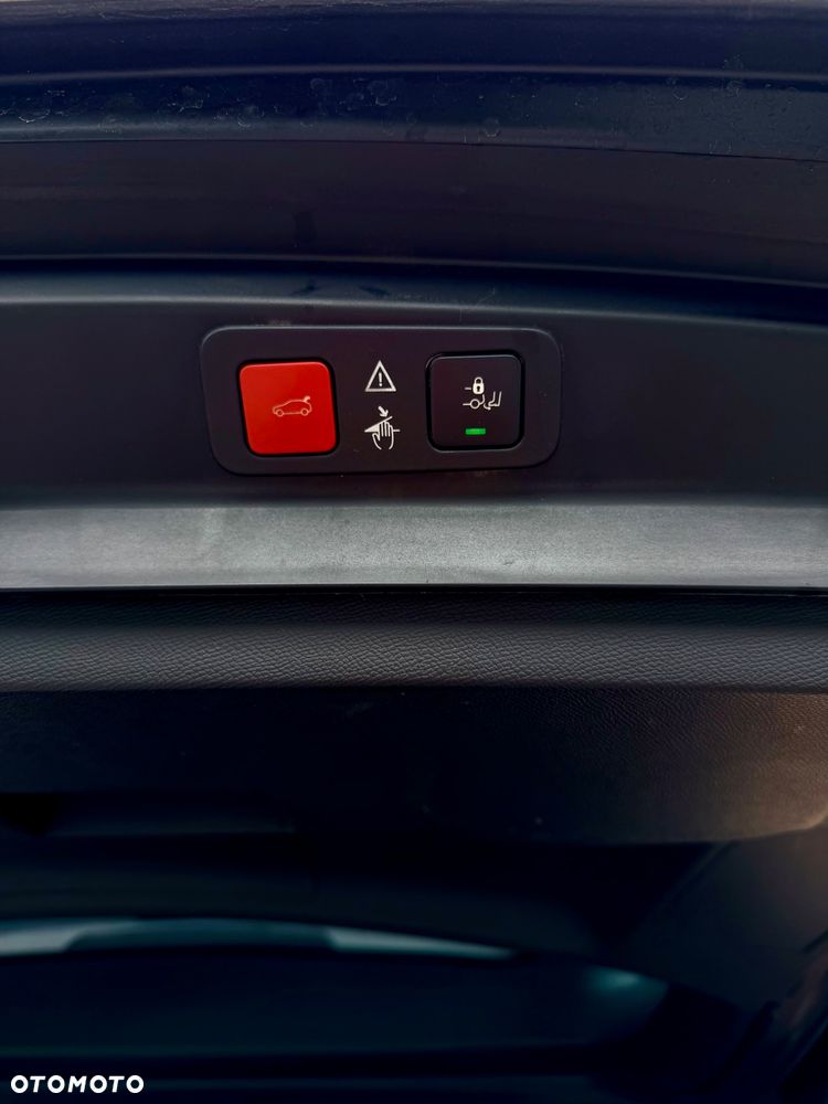 Peugeot 5008 1.5 BlueHDi Allure S&S EAT8 - 20