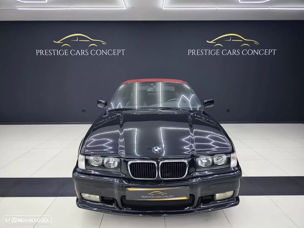 BMW 318 i Cabriolet M Sport - 8