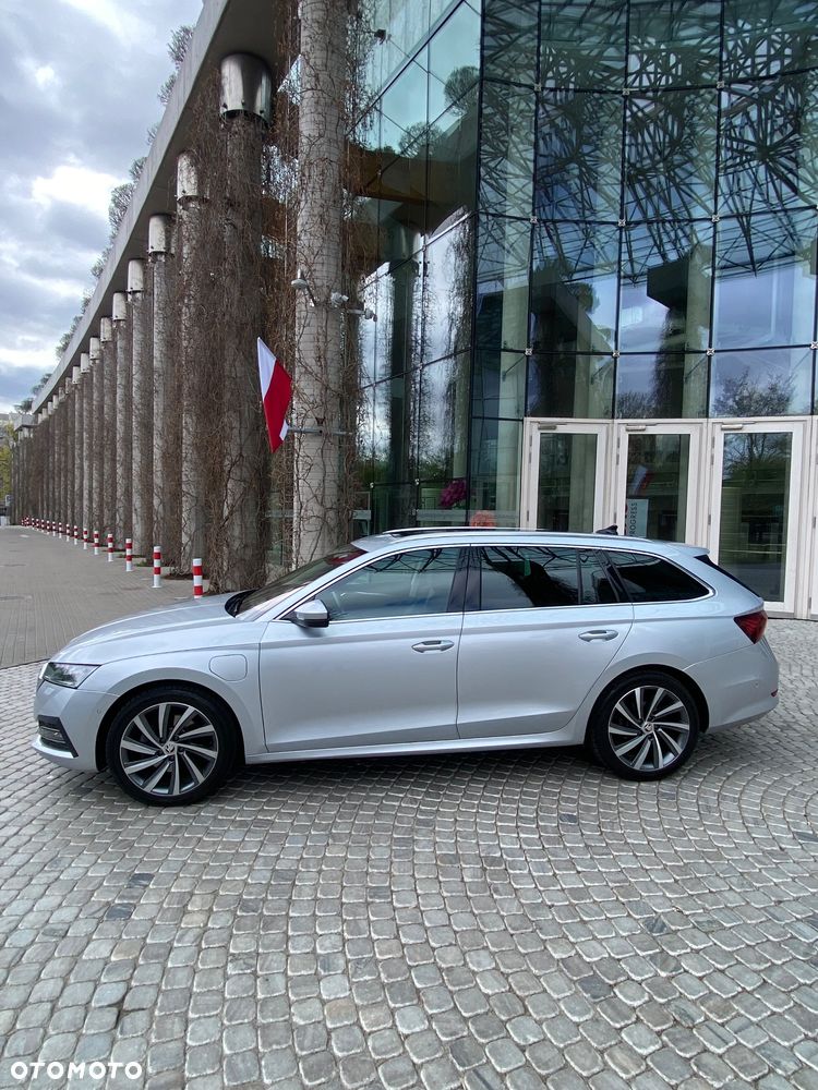 Skoda Octavia 1.4 TSI DSG Style - 4