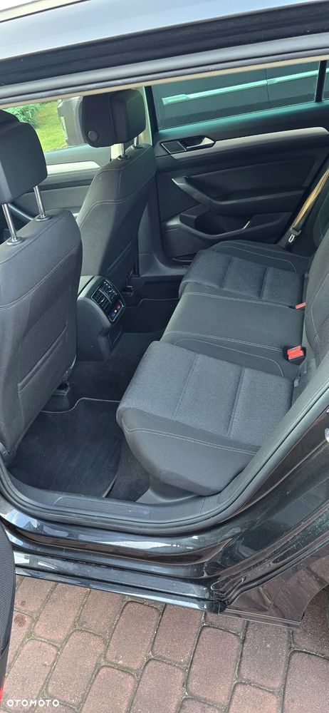 Volkswagen Passat 2.0 TDI BMT Comfortline - 8