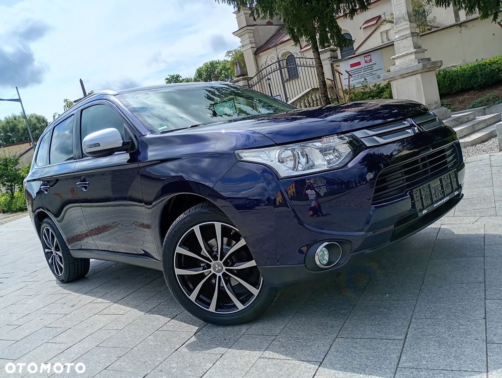 Mitsubishi Outlander 2.0 2WD Inform - 2