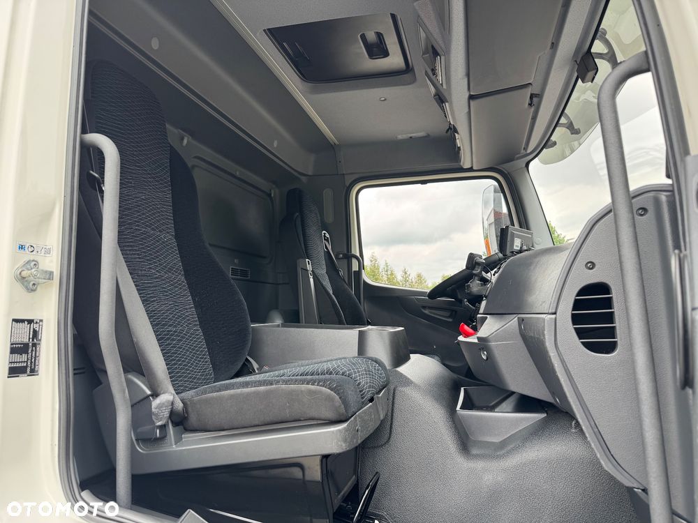 Mercedes-Benz ATEGO 1530 CHŁODNIA 7.5m WINDA - 32
