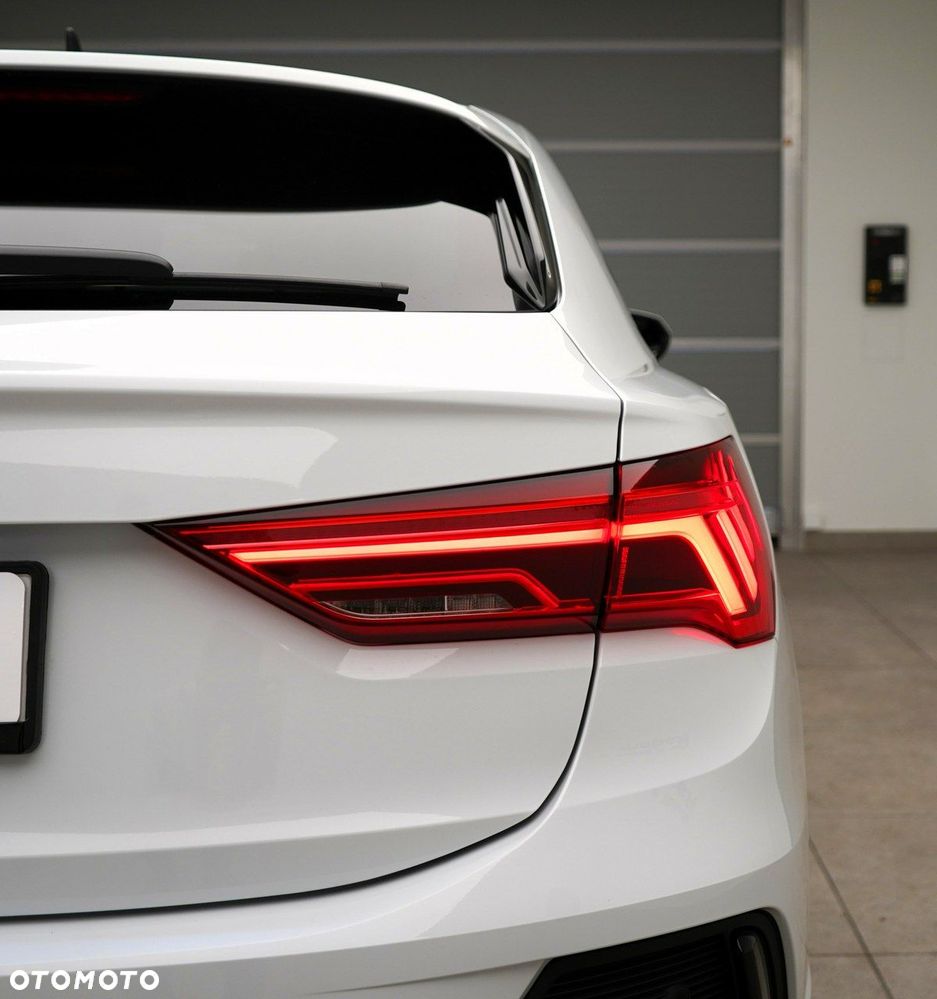 Audi Q3 Sportback - 17