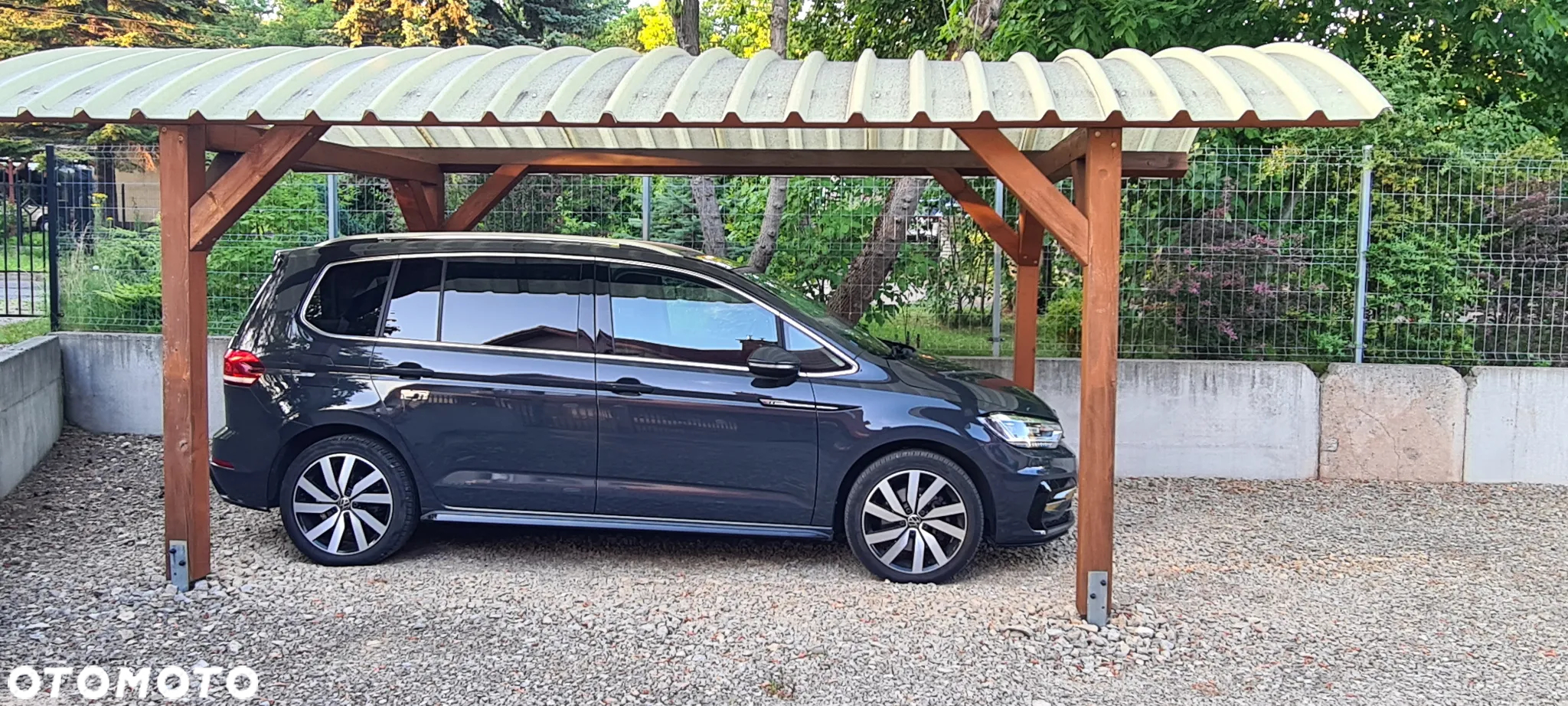 Volkswagen Touran - 14