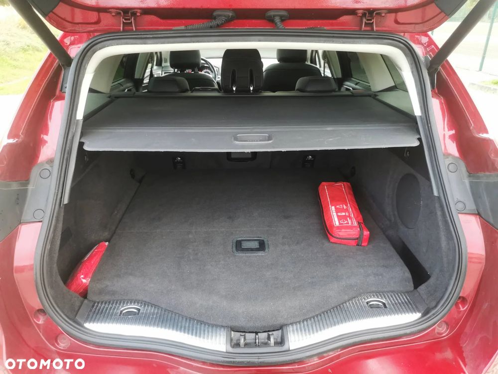 Ford Mondeo 2.0 TDCi Titanium PowerShift - 11