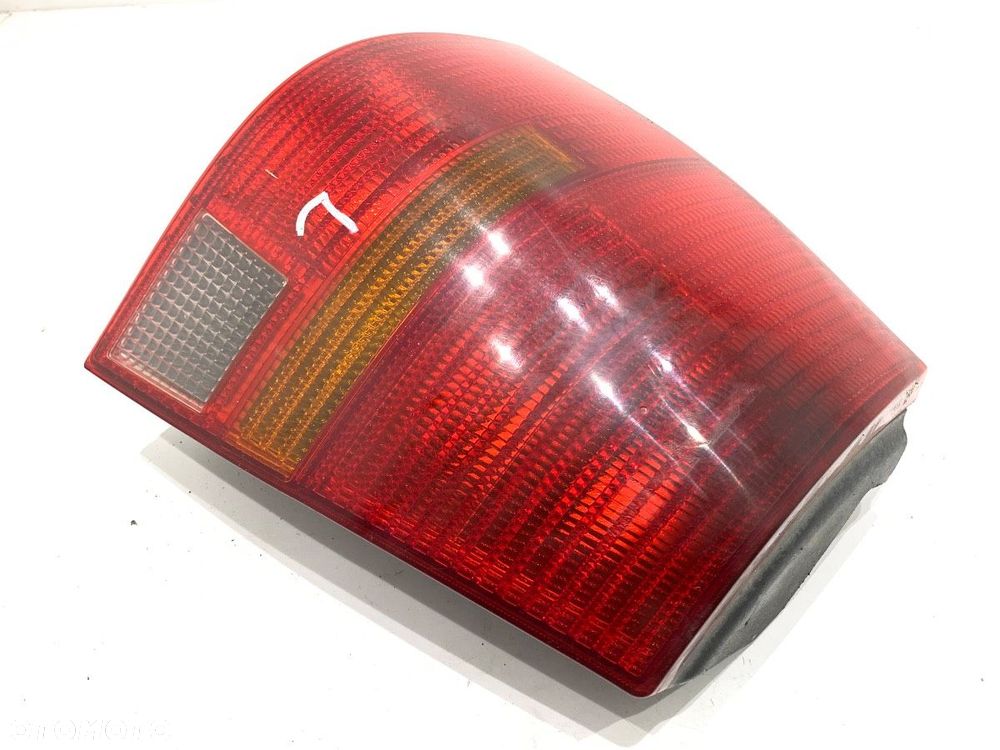 LAMPA LEWY TYŁ  VW GOLF IV Variant (1J5) 1999 - 2006 1.9 TDI 81 kW [110 KM] olej napędowy 1999 - - 2