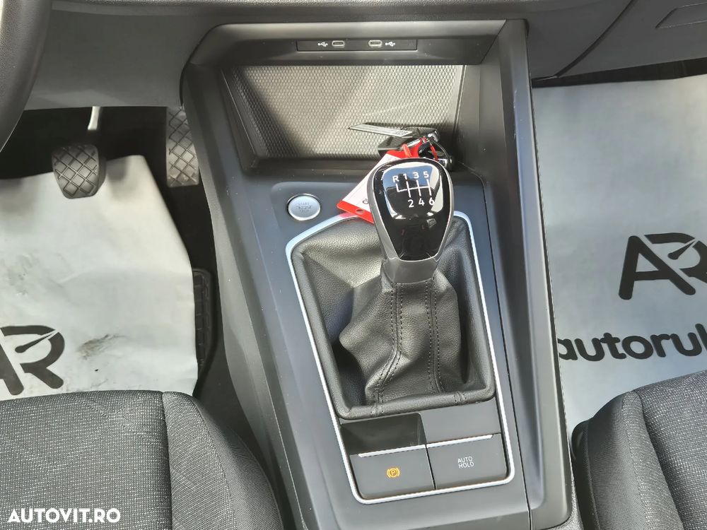 Volkswagen Golf 1.5 TSI ACT Life - 19