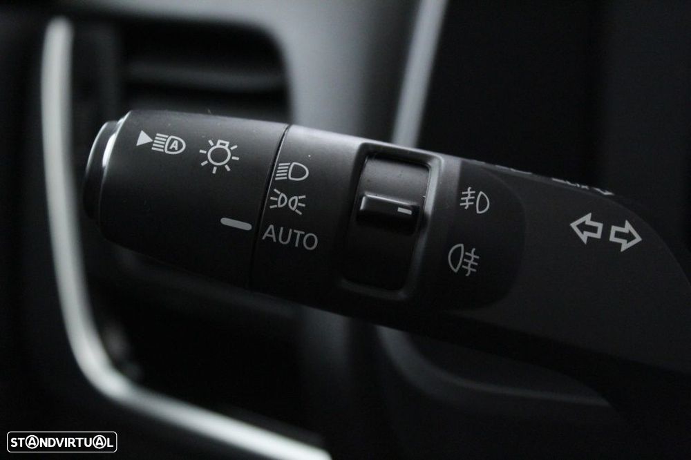 Nissan Qashqai 1.3 DIG-T N-Connecta - 24