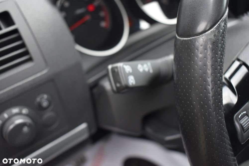 Opel Zafira 1.8 Sport - 25