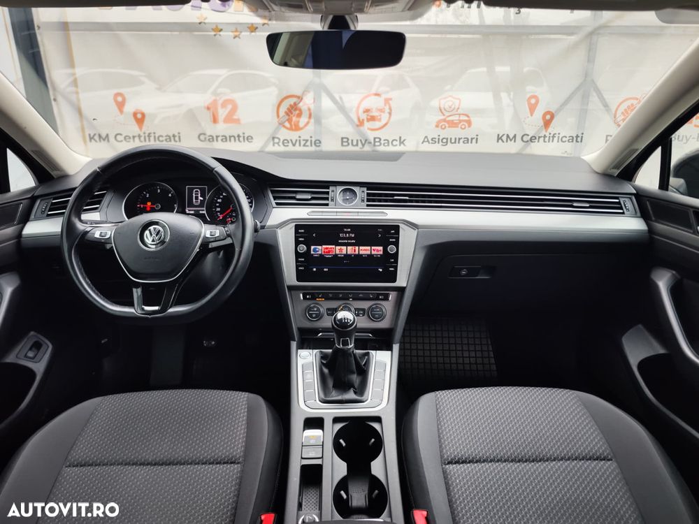 Volkswagen Passat - 18