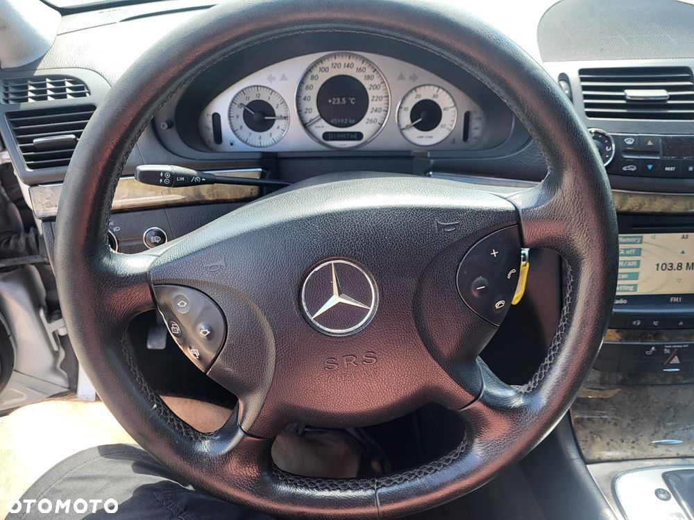 Mercedes-Benz Klasa E 320 CDI 4-Matic T Avantgarde - 14