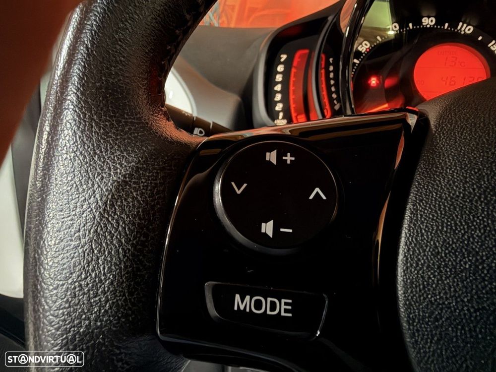 Toyota Aygo 1.0 X-Play+X-Touch - 16