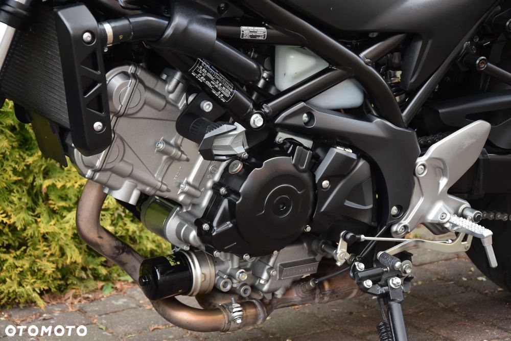 Suzuki SV - 9
