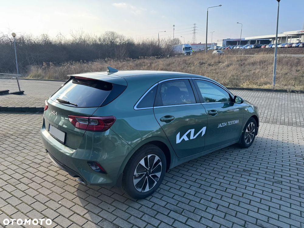 Kia Ceed 1.5 T-GDI M - 2