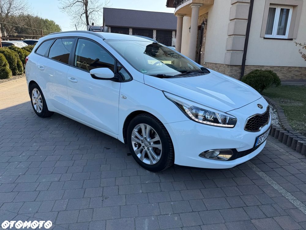 Kia Ceed 1.6 GDI Spirit - 18