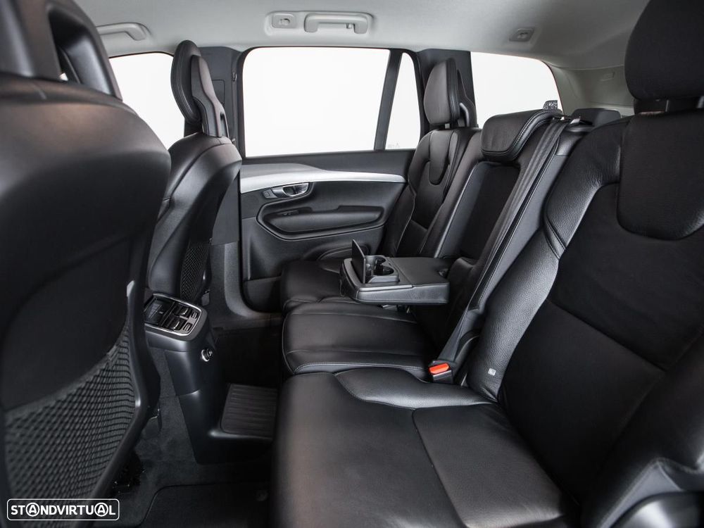 Volvo XC 90 2.0 T8 PHEV Momentum Plus AWD - 10