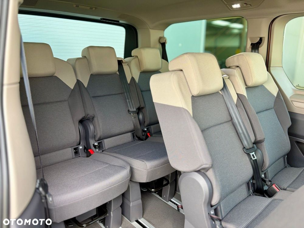 Volkswagen Multivan - 14