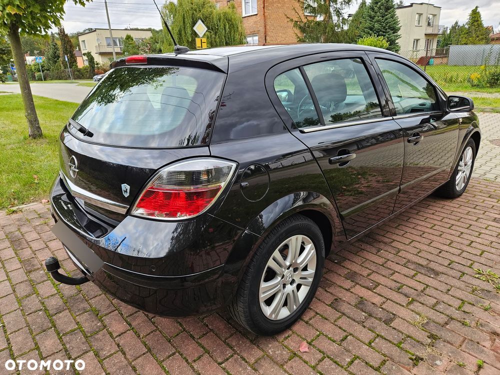 Opel Astra 1.6 Cosmo - 17