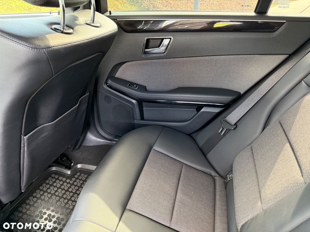 Mercedes-Benz Klasa E 200 CDI DPF BlueEFFICIENCY Automatik Avantgarde - 34