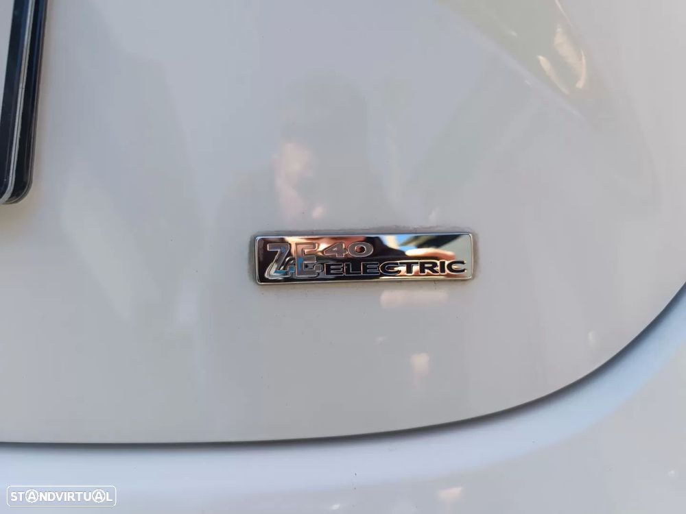 Renault Zoe (s/ Bateria) 41 kwh Life - 11