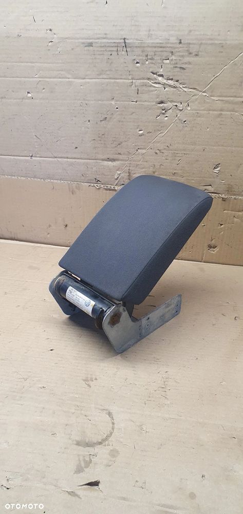 Podłokietnik środkowy VW Golf V 5M0864207B - 6