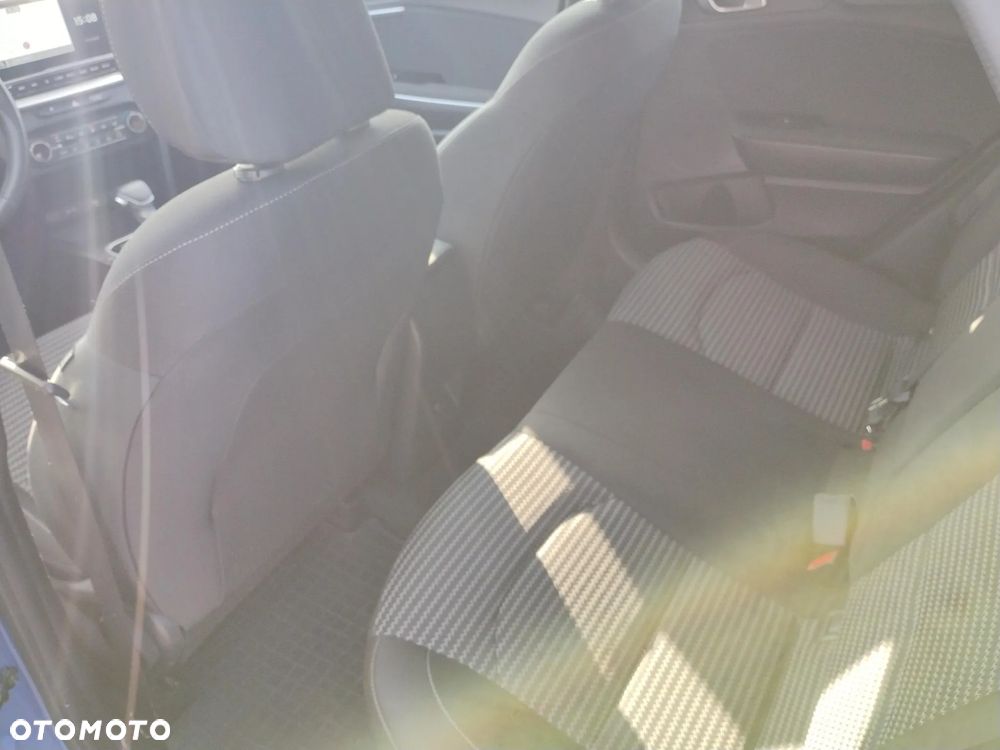 Kia XCeed 1.5 T-GDI M DCT - 24