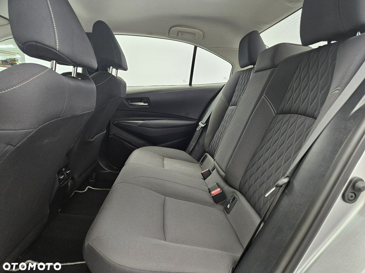 Toyota Corolla - 23