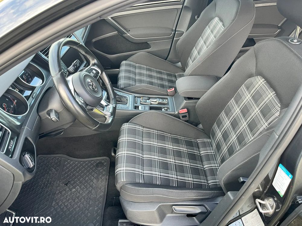 Volkswagen Golf 2.0 TDI DPF BMT DSG GTD - 16