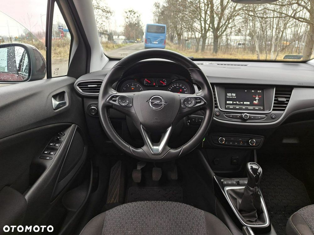 Opel Crossland X - 11