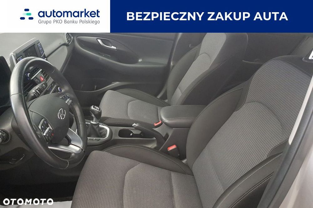 Hyundai i30 1.4 Classic + - 10