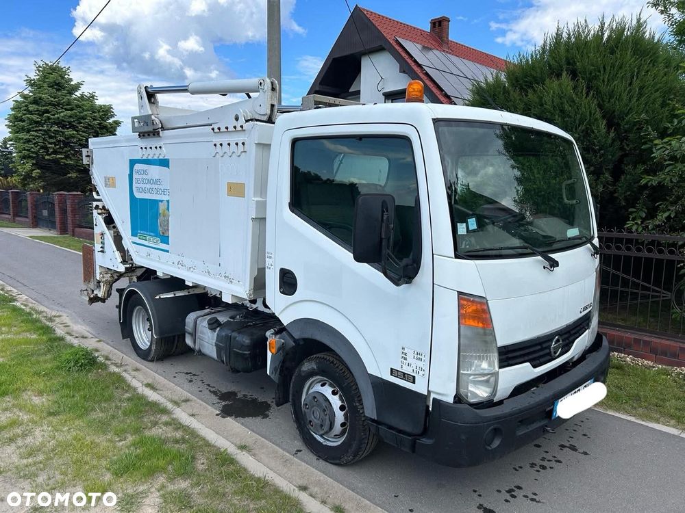 Nissan Cabstar - 2