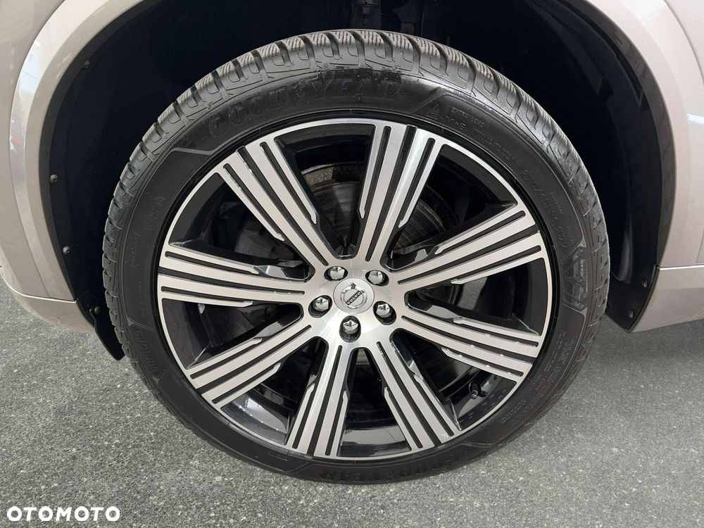 Volvo XC 90 - 11